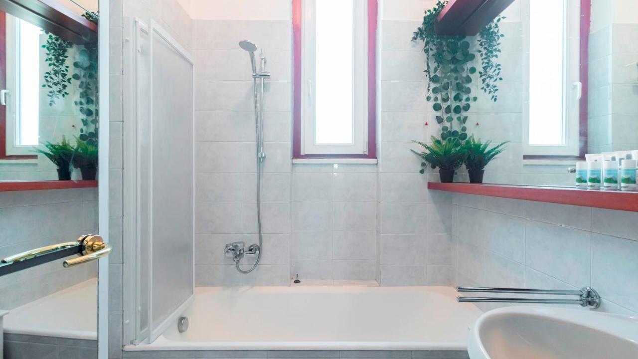 Italianway - Nona Strada 7 Apartman Segrate Kültér fotó